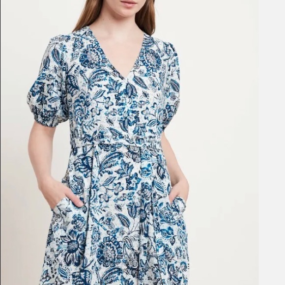 Velvet by graham Spence SHANII silk floral mini dress Batik blue print NWOT XS - Picture 1 of 16